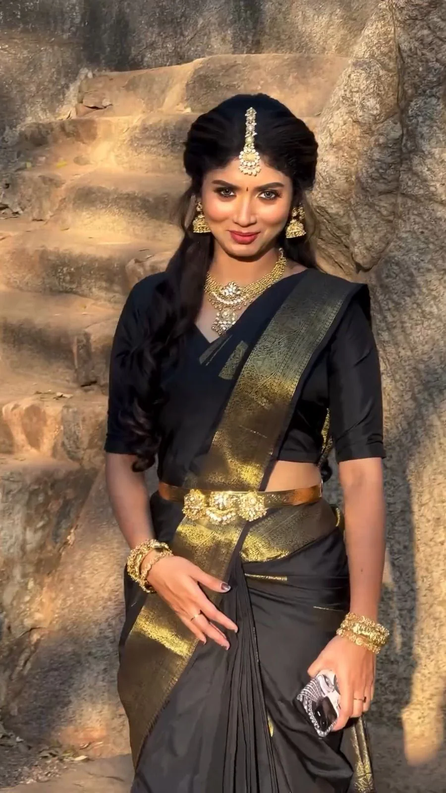 Black Color Silk Saree with Golden Zari Work Border - Image 4