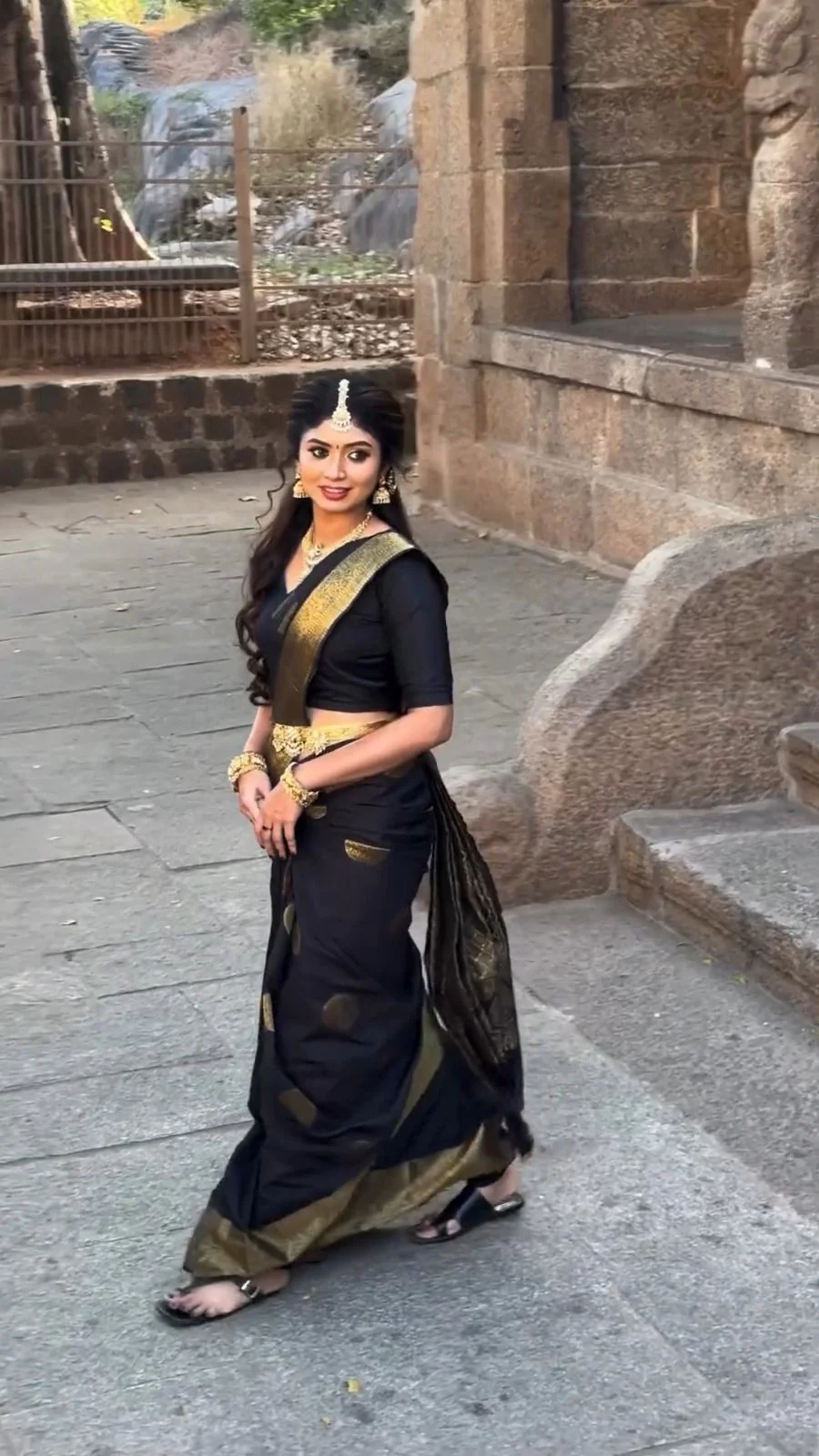 Black Color Silk Saree with Golden Zari Work Border - Image 5