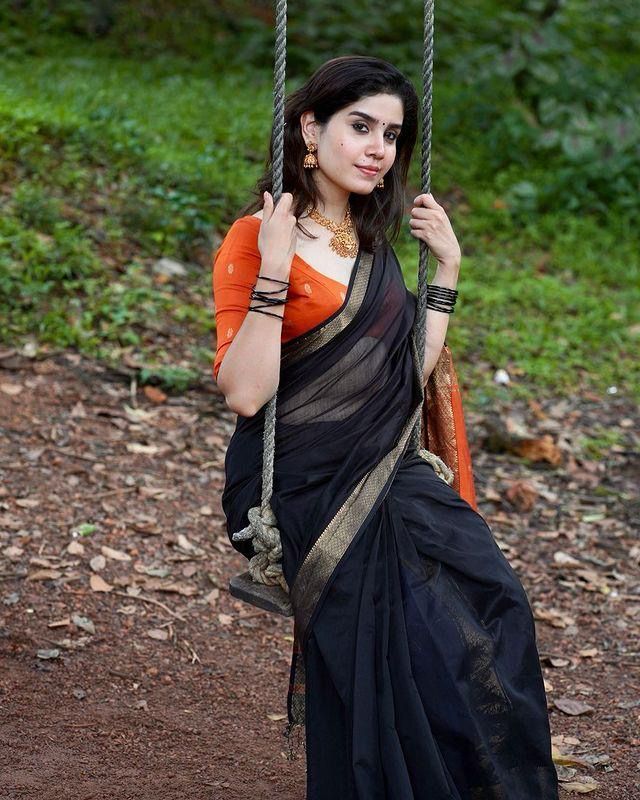Black & Orange Soft Linen Saree With Zari Weaving Work - Image 4