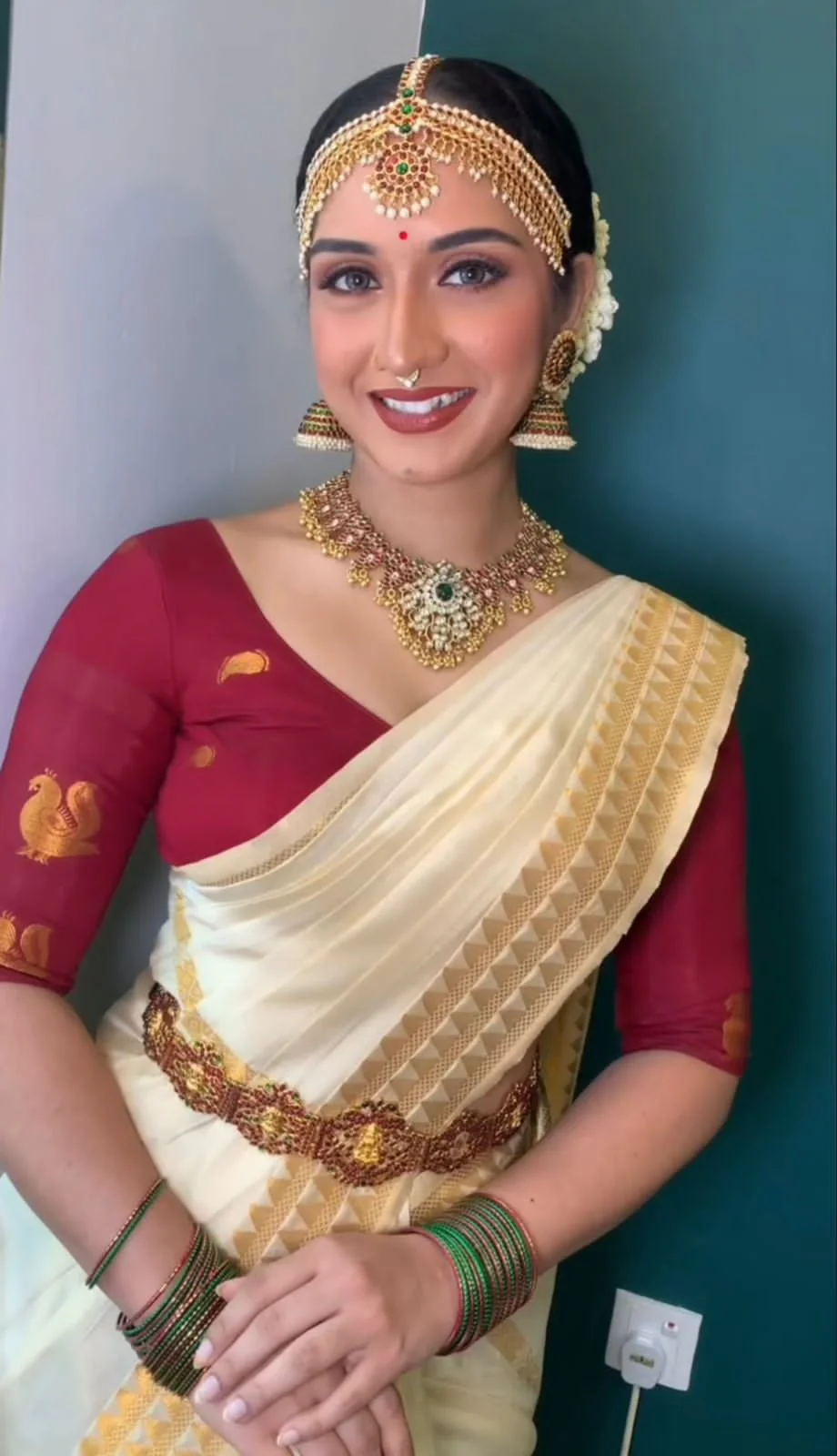 Cream Colour Silk Saree With Zari Work Border - Image 2