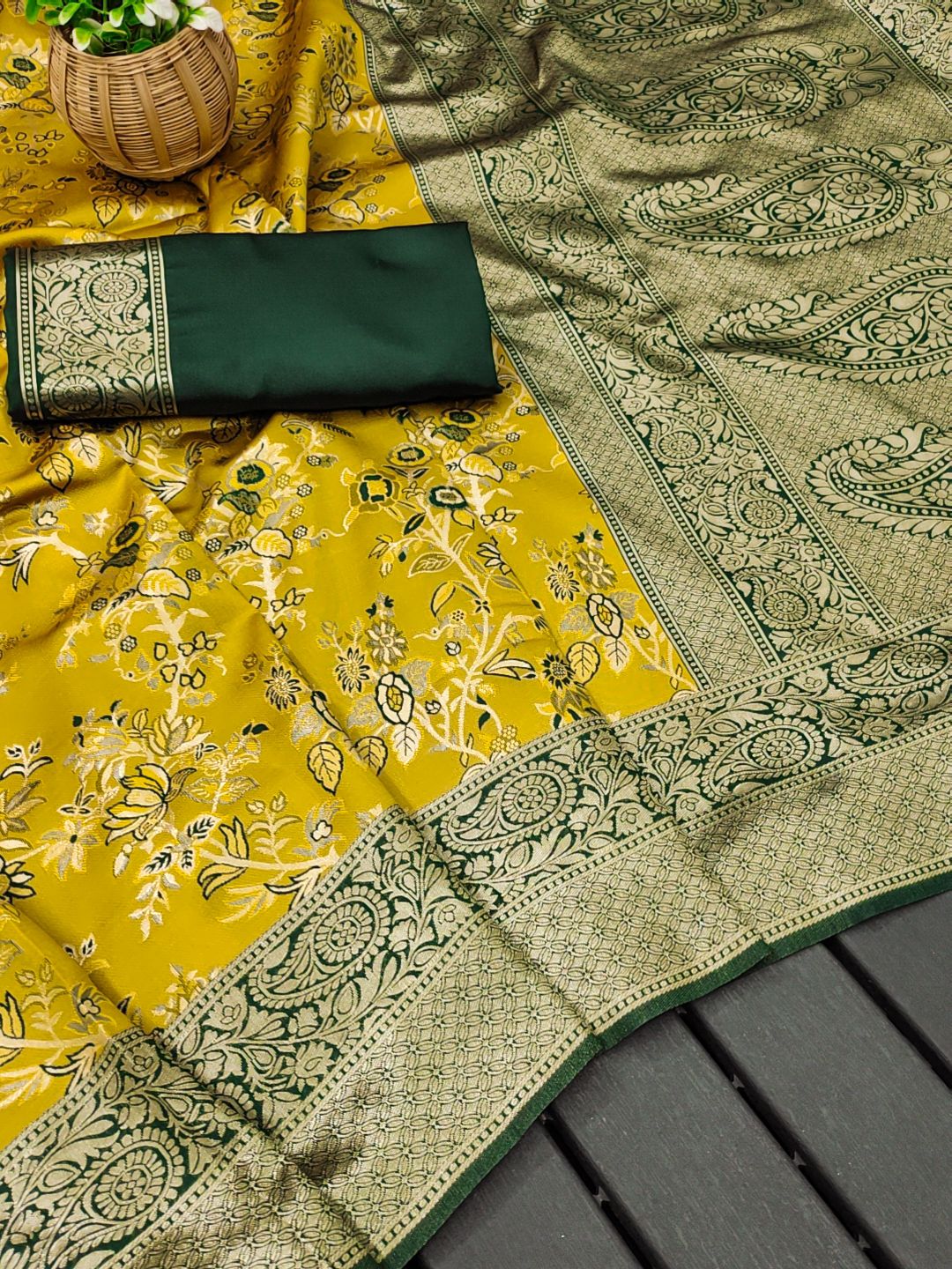 Mustard Yellow Banarasi Silk Saree With Rich Pallu Design - Image 5