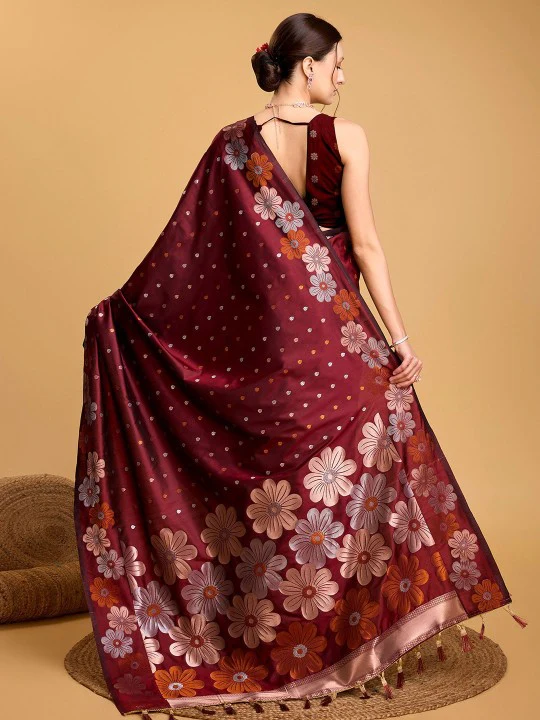 Trending Floral Zari Work Banarasi Silk Saree - Image 4