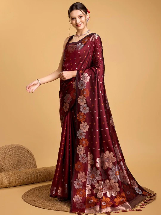 Trending Floral Zari Work Banarasi Silk Saree - Image 7