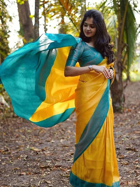 Gold Foil Yellow Silk Saree With Zari Woven Work - Image 2