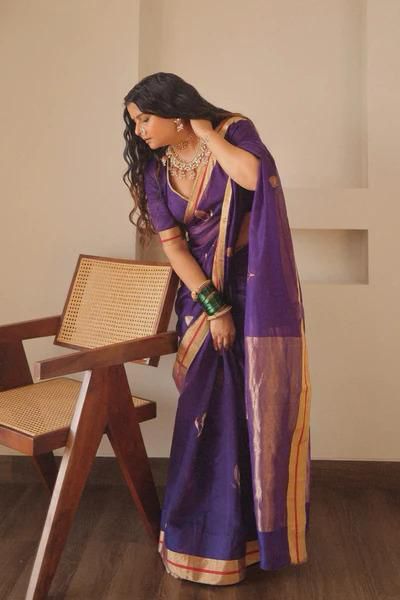 Purple Gold Leaf Motifs Silk Saree - Image 3