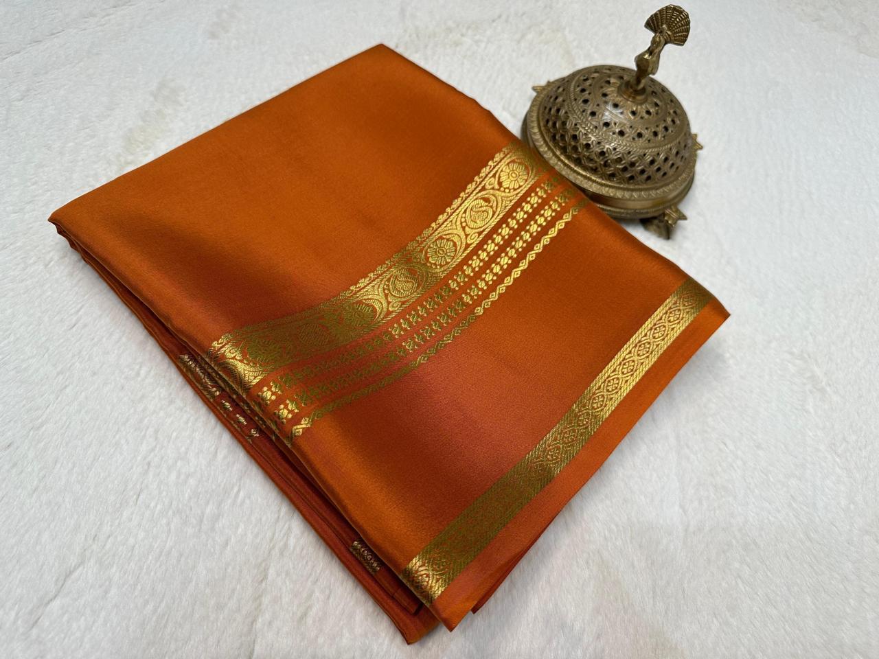 Timeless Mysore Silk Saree with Luxurious Bentex Border - Image 3