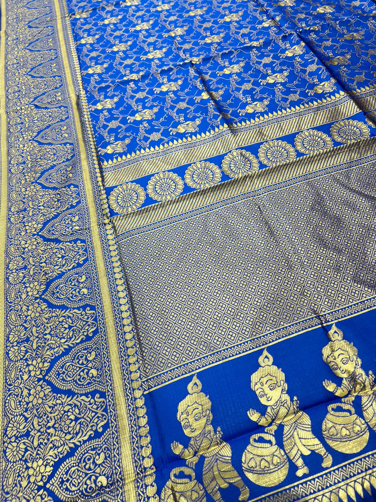 Trending Silk Saree With Rich Pallu & Jacquard Work - Image 3