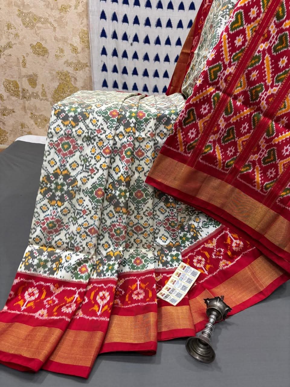 Trending Pochampally Ikkat Soft Silk Saree With Golden Zari Border - Image 2