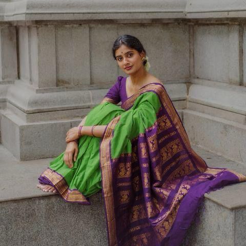 Trending Silk Saree With Contrast Zari & Jacqaurd Border - Image 7