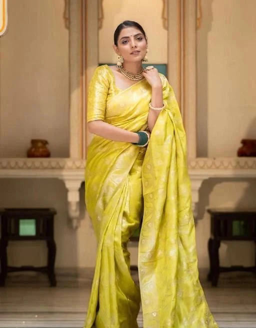 Women Kanjivaram Zari Woven Silk Saree - Image 3