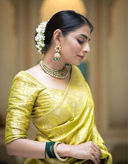 Women Kanjivaram Zari Woven Silk Saree - Image 4